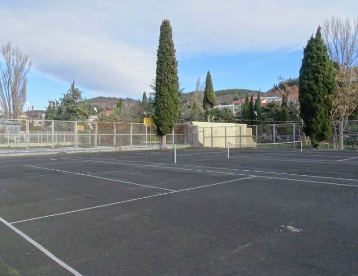 Теннисный корт - Санаторий «Славутич»